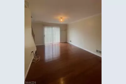 92 Callahan Ct, Newark, NJ 07103 - Photo 15