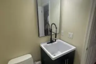 92 Callahan Ct, Newark, NJ 07103 - Photo 35