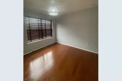 92 Callahan Ct, Newark, NJ 07103 - Photo 31