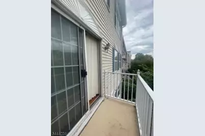 92 Callahan Ct, Newark, NJ 07103 - Photo 23