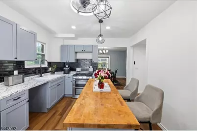 48 Laurel Ave, East Orange, NJ 07017 - Photo 11