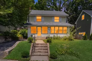 48 Laurel Ave, East Orange, NJ 07017 - Photo 3