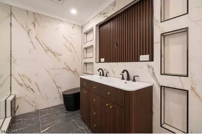 15 Edison St, Clifton, NJ 07013 - Photo 11
