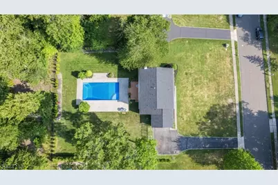 42 Berkshire St, Hanover Township, NJ 07981 - Photo 47