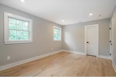 42 Berkshire St, Hanover Township, NJ 07981 - Photo 33