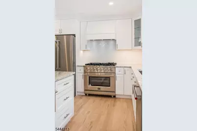 42 Berkshire St, Hanover Township, NJ 07981 - Photo 15
