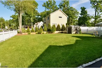 44 Winchester Rd, Livingston, NJ 07039 - Photo 17