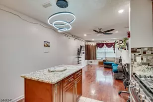 202 Prestwick Way, Edison Twp., NJ 08820 - Photo 15