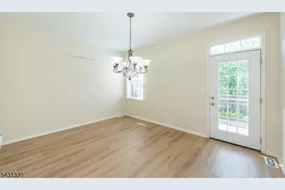 46 Devonshire Dr, Clifton, NJ 07013 - Photo 11