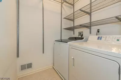46 Devonshire Dr, Clifton, NJ 07013 - Photo 19