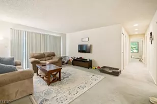 269 English Pl, Bernards Township, NJ 07920 - Photo 3