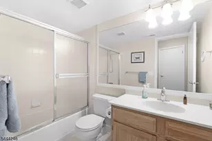 8 Bentley Ct, Bedminster Township, NJ 07921 - Photo 17