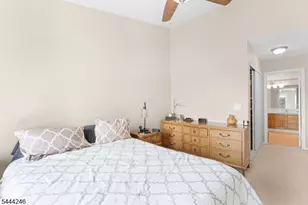 8 Bentley Ct, Bedminster Township, NJ 07921 - Photo 15