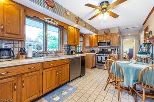 15 Absecon Rd, Parsippany, NJ 07054 - Photo 7