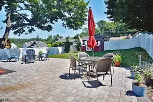 22 Center St, Bernardsville, NJ 07924 - Photo 19