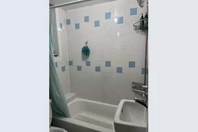 41 Lentz Ave, Newark, NJ 07105 - Photo 3