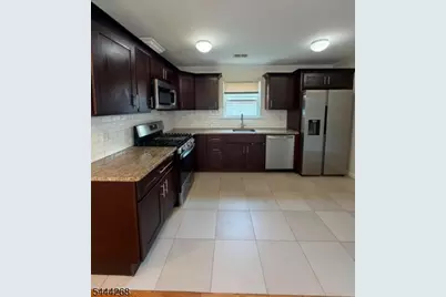230 Palmer St 2nd F #2, Elizabeth, NJ 07202 - Photo 11