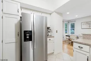 23 Eton Ct, Bedminster Township, NJ 07921 - Photo 3
