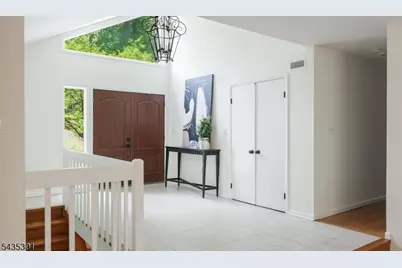 2 Springdale Ln, Warren Township, NJ 07059 - Photo 3