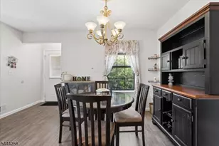 506 Violet Ln, Jackson, NJ 08527 - Photo 9