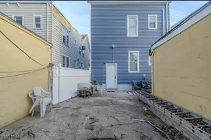 89 Sheridan St, Irvington, NJ 07111 - Photo 11