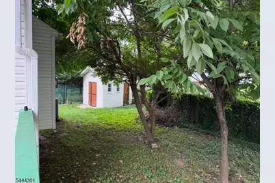 159 Sherwood Ave, Teaneck Township, NJ 07666 - Photo 17