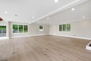 180 Round Top Rd, Bernardsville, NJ 07924 - Photo 9