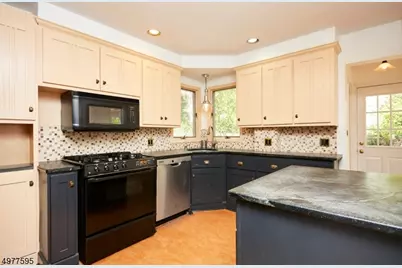 742 Ridgewood Rd, Millburn, NJ 07041 - Photo 5