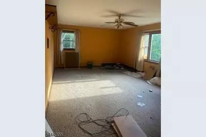 105 Kings Highwaay, Washington Township, NJ 07853 - Photo 3