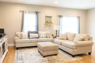 16 Marsh Wy, Mount Olive, NJ 07828 - Photo 5