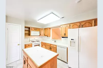1H Rutland Ln, Monroe Township, NJ 08831 - Photo 7