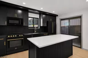 51 Taurus Dr 3D, Hillsborough Township, NJ 08844 - Photo 5