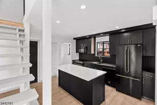 51 Taurus Dr 3D, Hillsborough Township, NJ 08844 - Photo 9