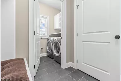 1 Thames Ln, Raritan Township, NJ 08822 - Photo 19