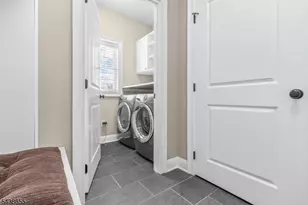 1 Thames Ln, Raritan Township, NJ 08822 - Photo 19