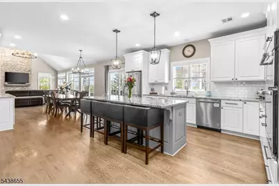 1 Thames Ln, Raritan Township, NJ 08822 - Photo 13