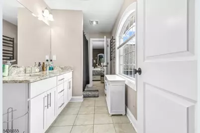 1 Thames Ln, Raritan Township, NJ 08822 - Photo 31
