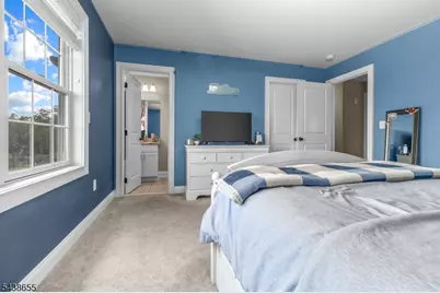 1 Thames Ln, Raritan Township, NJ 08822 - Photo 27