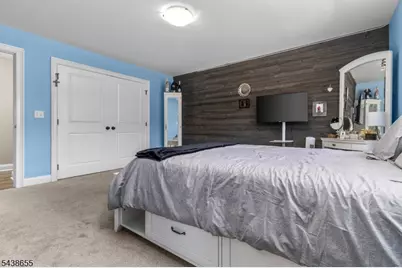 1 Thames Ln, Raritan Township, NJ 08822 - Photo 33