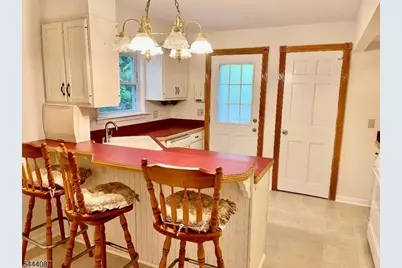 2007 Washington Valley Rd, Bridgewater, NJ 08836 - Photo 5