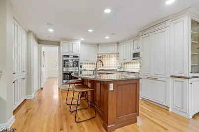 14 Kenneth Rd, Montclair, NJ 07043 - Photo 17