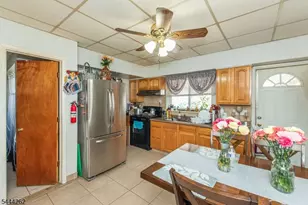 1029 E 19th St, Paterson, NJ 07501 - Photo 3