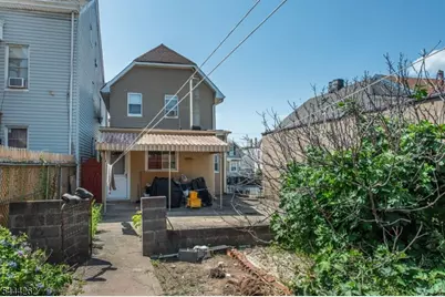 1029 E 19th St, Paterson, NJ 07501 - Photo 19