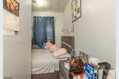 1029 E 19th St, Paterson, NJ 07501 - Photo 15