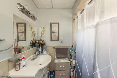 1029 E 19th St, Paterson, NJ 07501 - Photo 9