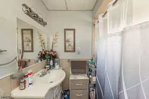 1029 E 19th St, Paterson, NJ 07501 - Photo 9
