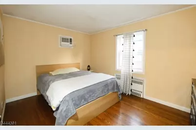 534 Monmouth Ave, Linden, NJ 07036 - Photo 15
