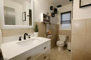 534 Monmouth Ave, Linden, NJ 07036 - Photo 17