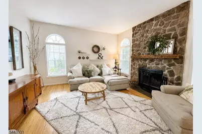 47 Kyle Dr, Lopatcong Township, NJ 08865 - Photo 9