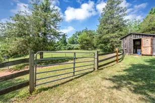 160 Hillcrest Rd, Readington, NJ 08822 - Photo 21